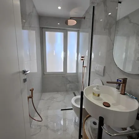 Elite Apartment *