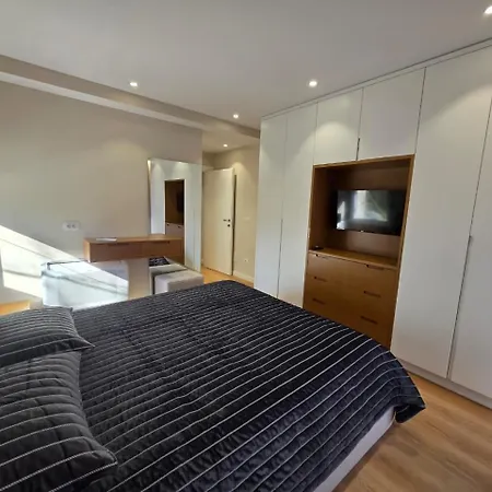 Elite Apartment *